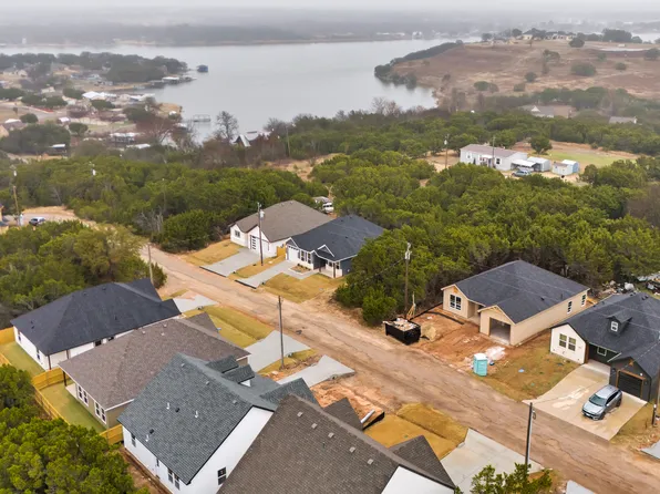 5619 Barkridge Dr, Granbury, TX 76048