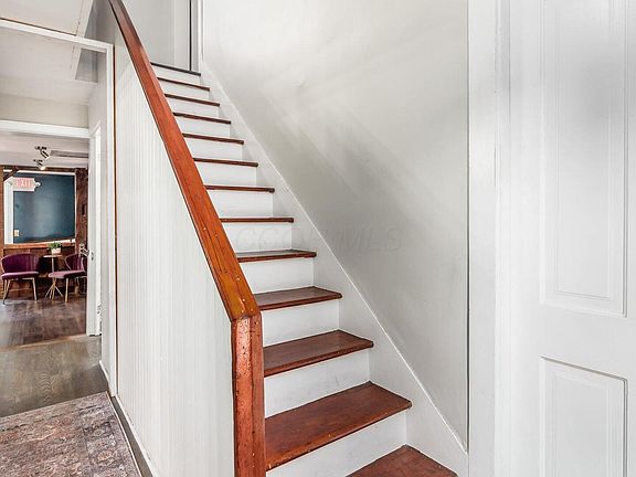 3rd image of 133 E College St
