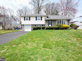 9570 Walley Ave, Philadelphia, PA 19115