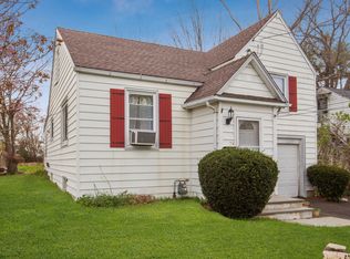 3 Fairview Ave, Norwalk, CT 06850