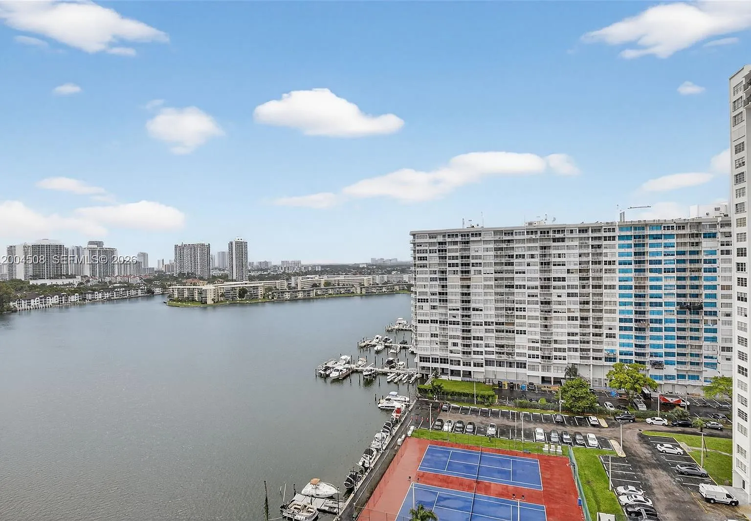 Commodore Plaza Condo — Photo 2