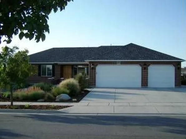 4371 W Lennox Dr, South Jordan, UT 84009