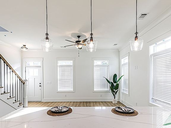 5th image of 820 E Bolton Street
