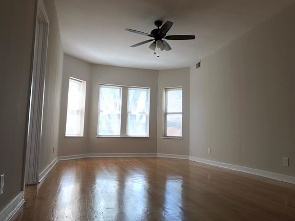 2nd image of 4911 N Whipple St #3A