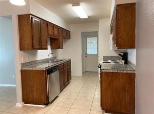 2201 Windhurst Dr, Arlington, TX 76015