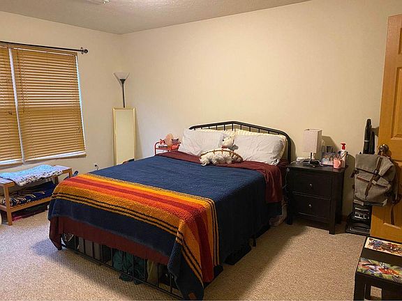 2nd image of 300 Ashworth Ln