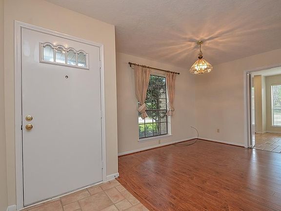 3rd image of 1035 Western Meadows Dr