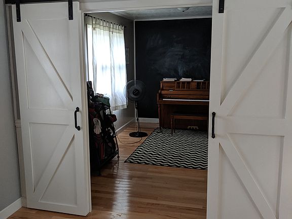 3rd image of 314 E Wood St