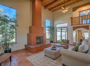 9425 Modesto Ave NE, Albuquerque, NM 87122