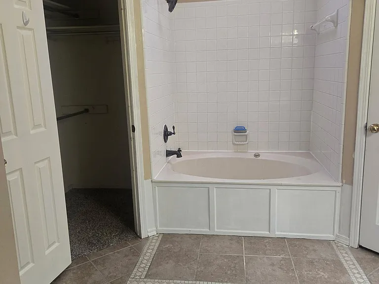 11232 S Nandina Ave — Photo 14