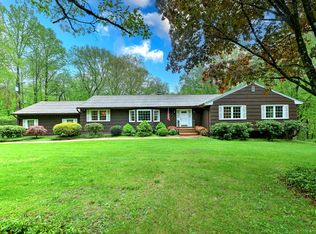 119 Pease Rd, Woodbridge, CT 06525