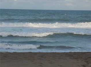 529 NE Plantation Rd APT 109, Stuart, FL 34996