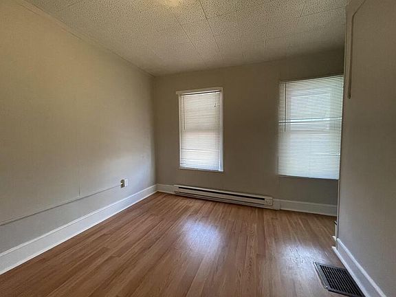 4th image of 242-244 Winter Ave #242
