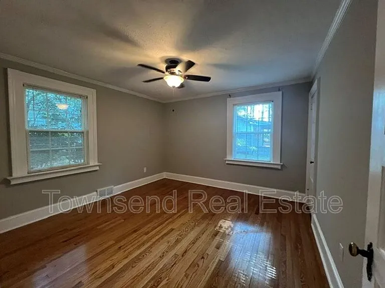508 Huske St — Photo 12
