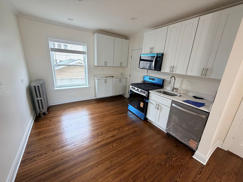 1st image of 3818 N Kedzie Ave #1E