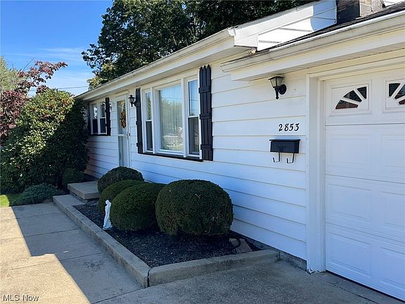2nd image of 2853 Peacock Dr