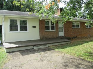 1303 John Exum Pkwy, Johnson City, TN 37604