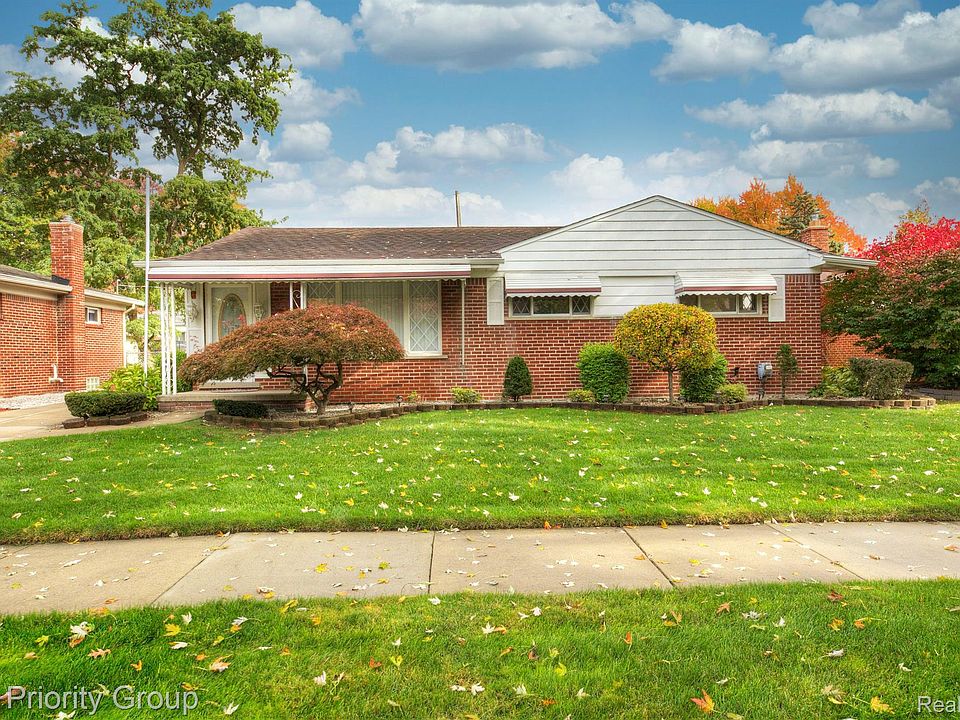 1st image of 31124 Blair Dr