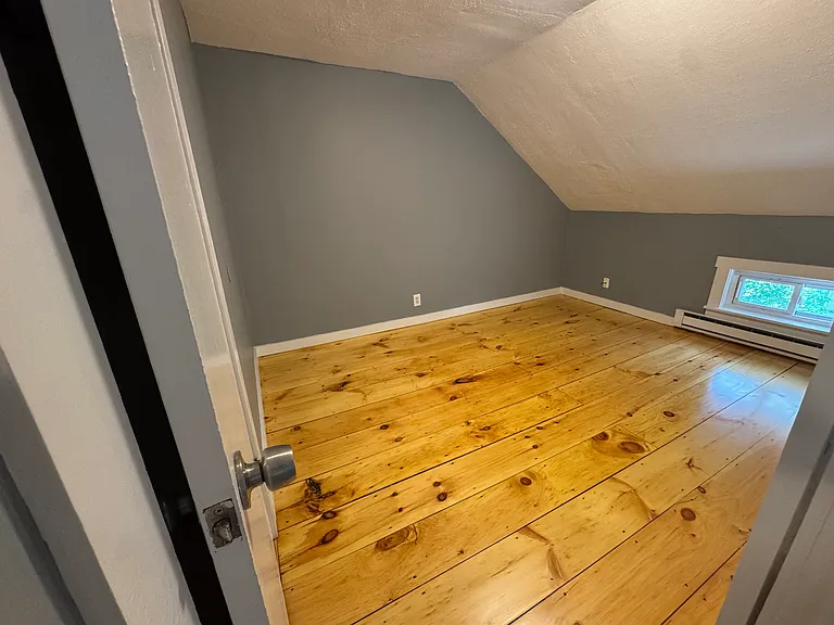 87 Maple Ave — Photo 13