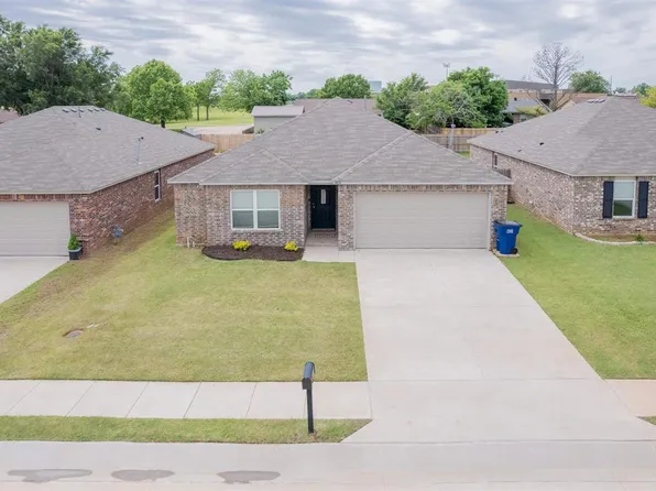 1804 Carnley St, Stillwater, OK 74075