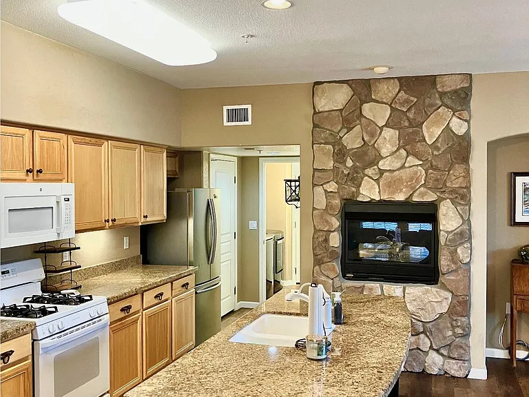 Kitchen with Island