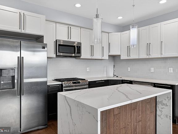 5th image of 525 Kennedy St NW Unit 3