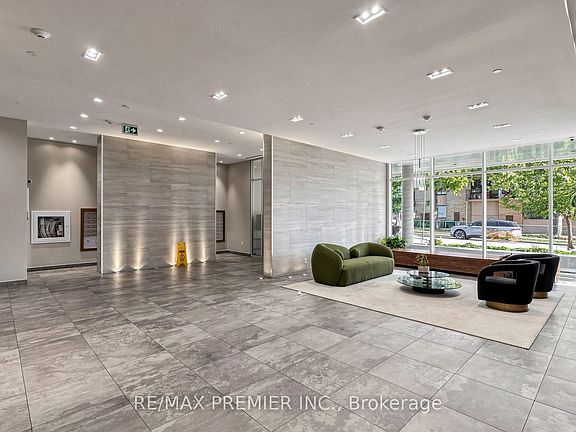 5th image of 2800 Keele St #711