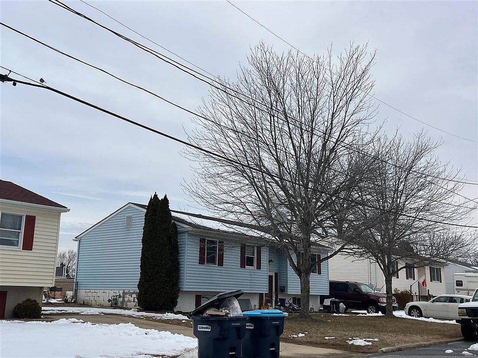 1st image of 318 W North St