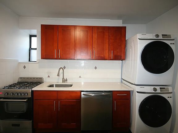 4th image of 529 E 13th St APT 4B