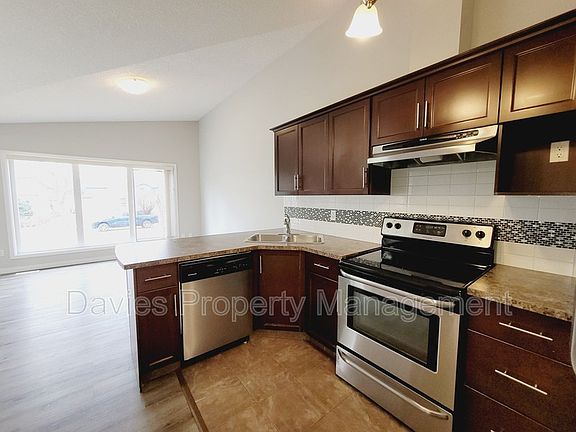 5th image of 12119 124th St NW #1