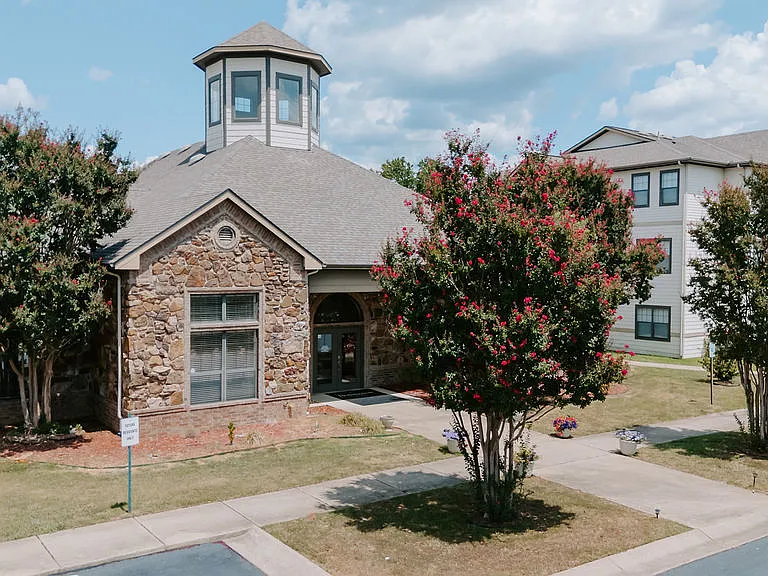 Hometowne at Conway — Photo 11