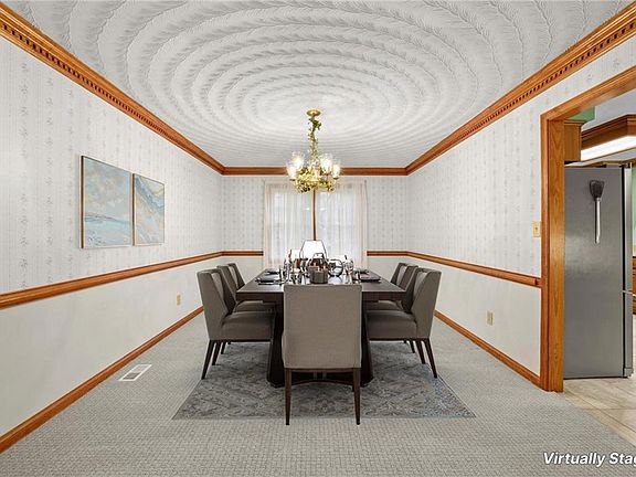 3rd image of 524 Warrick Rd