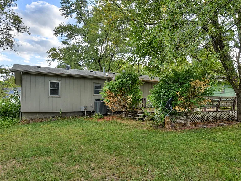 9630 Taylor St — Photo 38