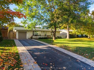 66 Still Water Dr, Ottawa, ON K2H 5K2