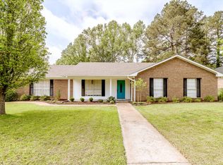 1306 Canterbury Ln, Clinton, MS 39056