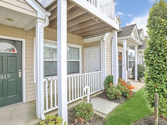 5th image of 317 Willow Ln #318
