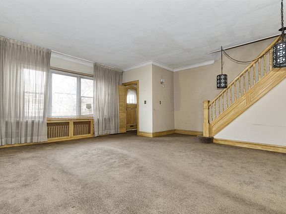 4th image of 4616 Avenue K