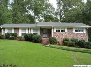 1217 Forest Brook Cir, Birmingham, AL 35226