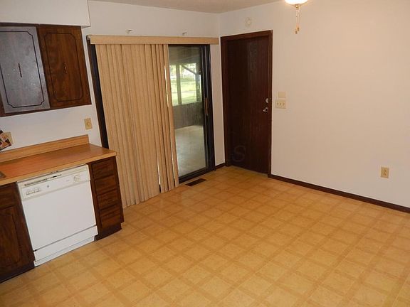 5th image of 1918 Coghill Dr