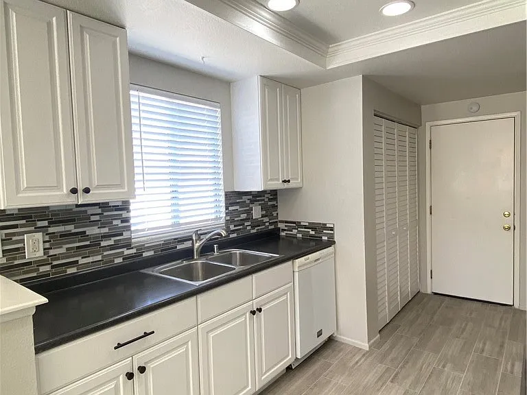 14663 Rio Grande Dr — Photo 6