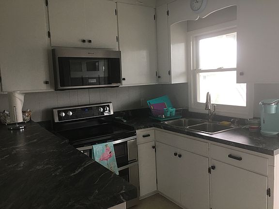 2nd image of 112 Tuna Dr