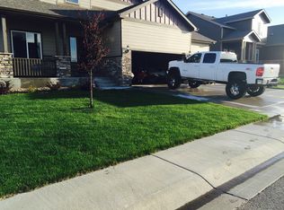 1305 Merle Hay Rd, Des Moines, IA 50311