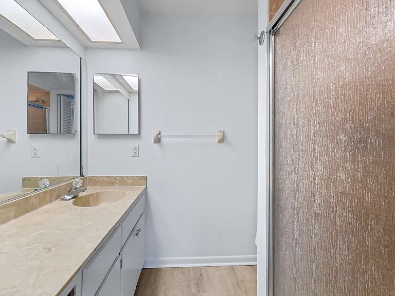 2953 SW 32nd Ave — Photo 24