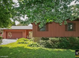 6111 Londonderry Dr, Cary, IL 60013