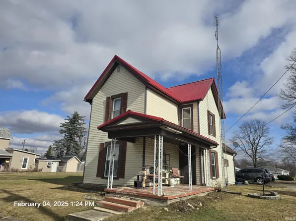 408 N Plum St, Farmland, IN 47340