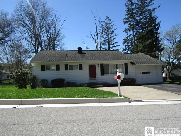 110 Jones St, Lakewood, NY 14750