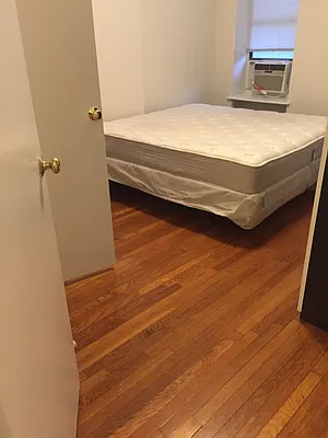 Rented by Metroline Realty | media 34