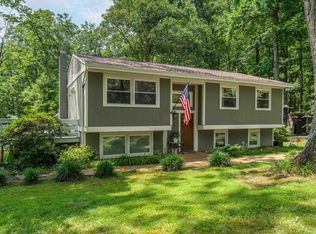 330 Fence Rd, Earlysville, VA 22936