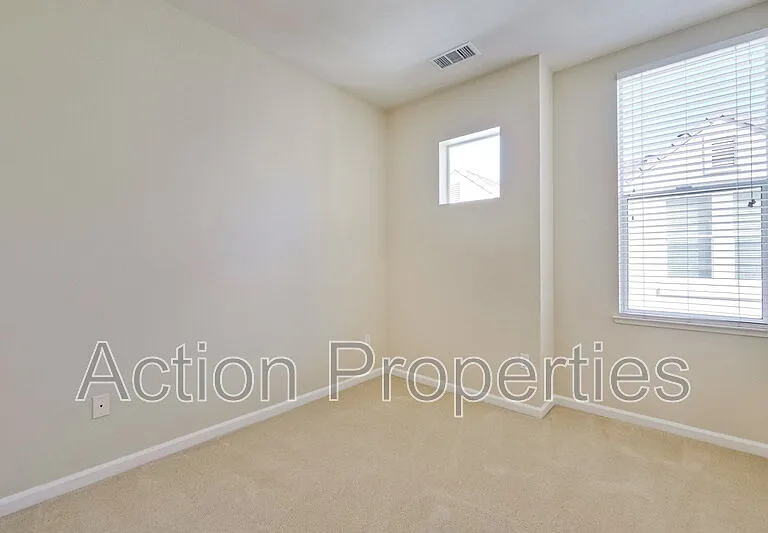 169 Bel Air Ct — Photo 19