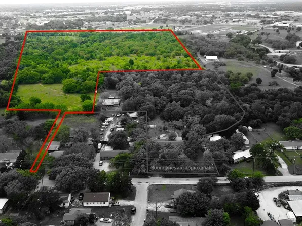5000 Meyers Ln, Waco, TX 76705